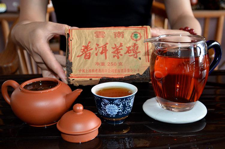90年代初中茶香港茶商定制老生砖评测